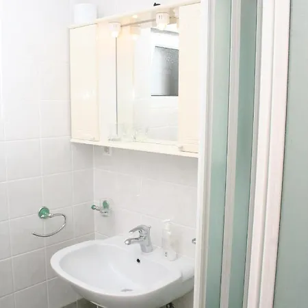 Family Friendly With A Swimming Pool - 4167 公寓 *